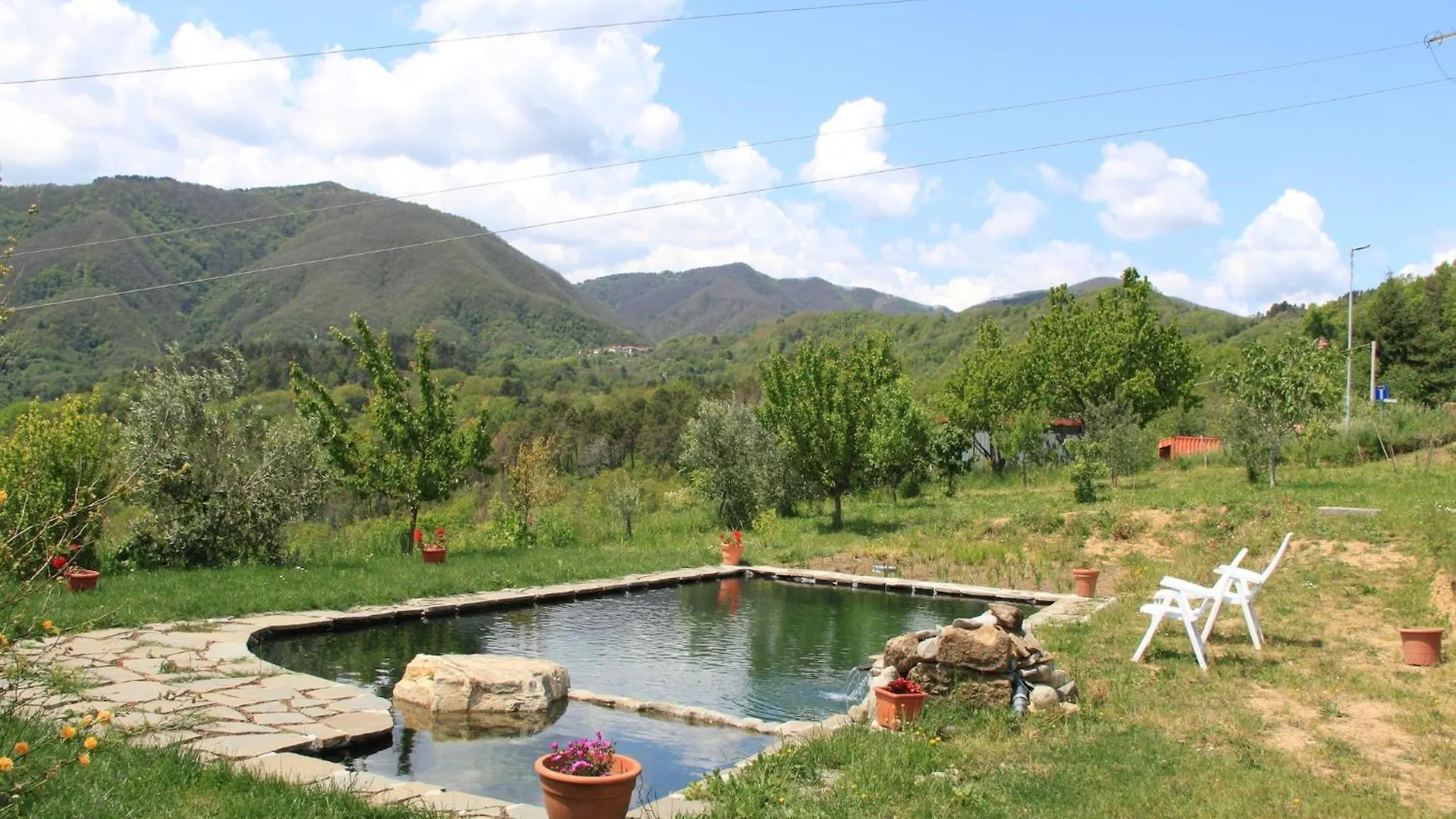 Holiday Home In Canossa With Swimming Pool Garden Barbecue Mulazzo 0*,  Italien