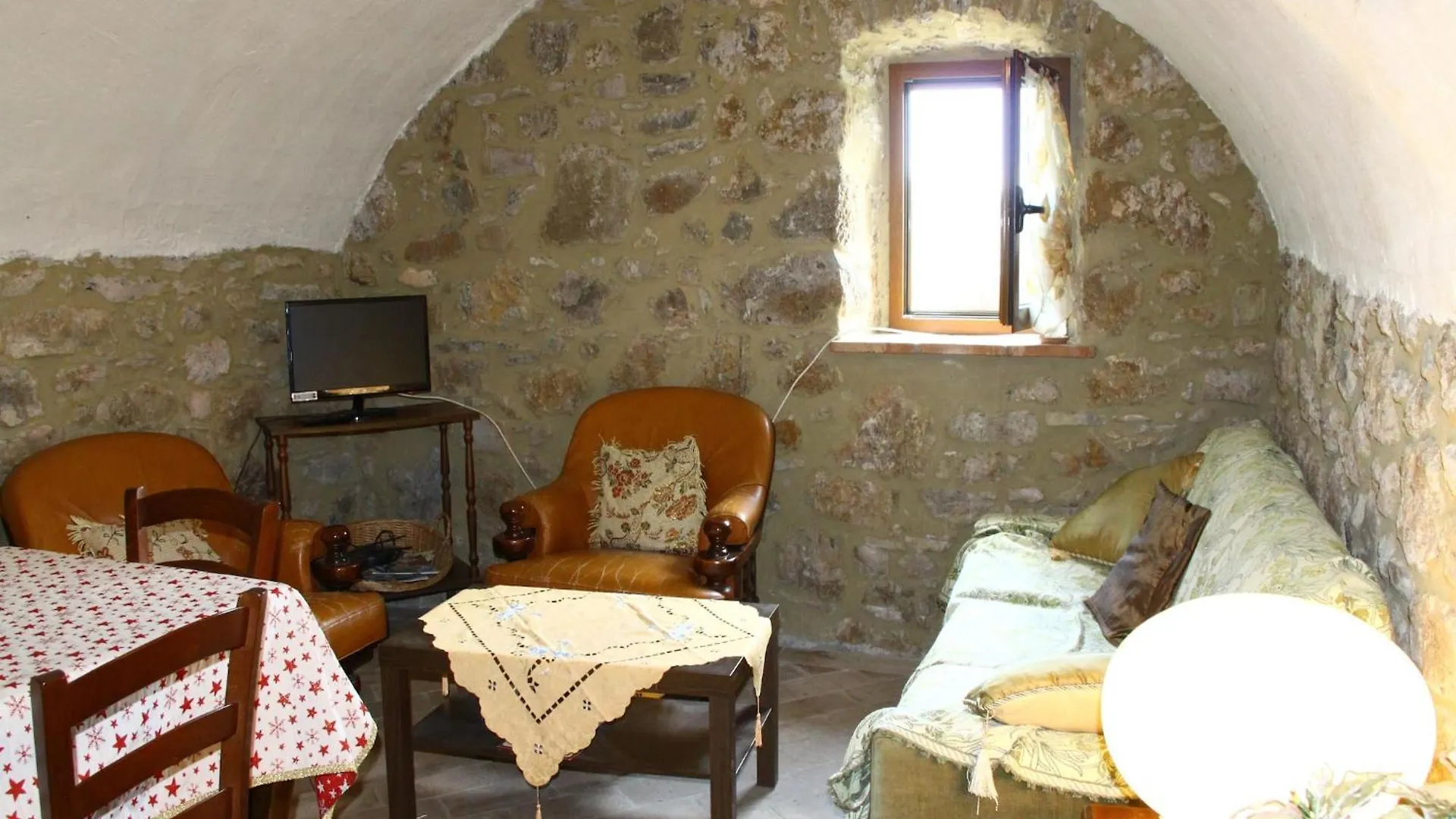 Holiday Home In Canossa With Swimming Pool Garden Barbecue Mulazzo