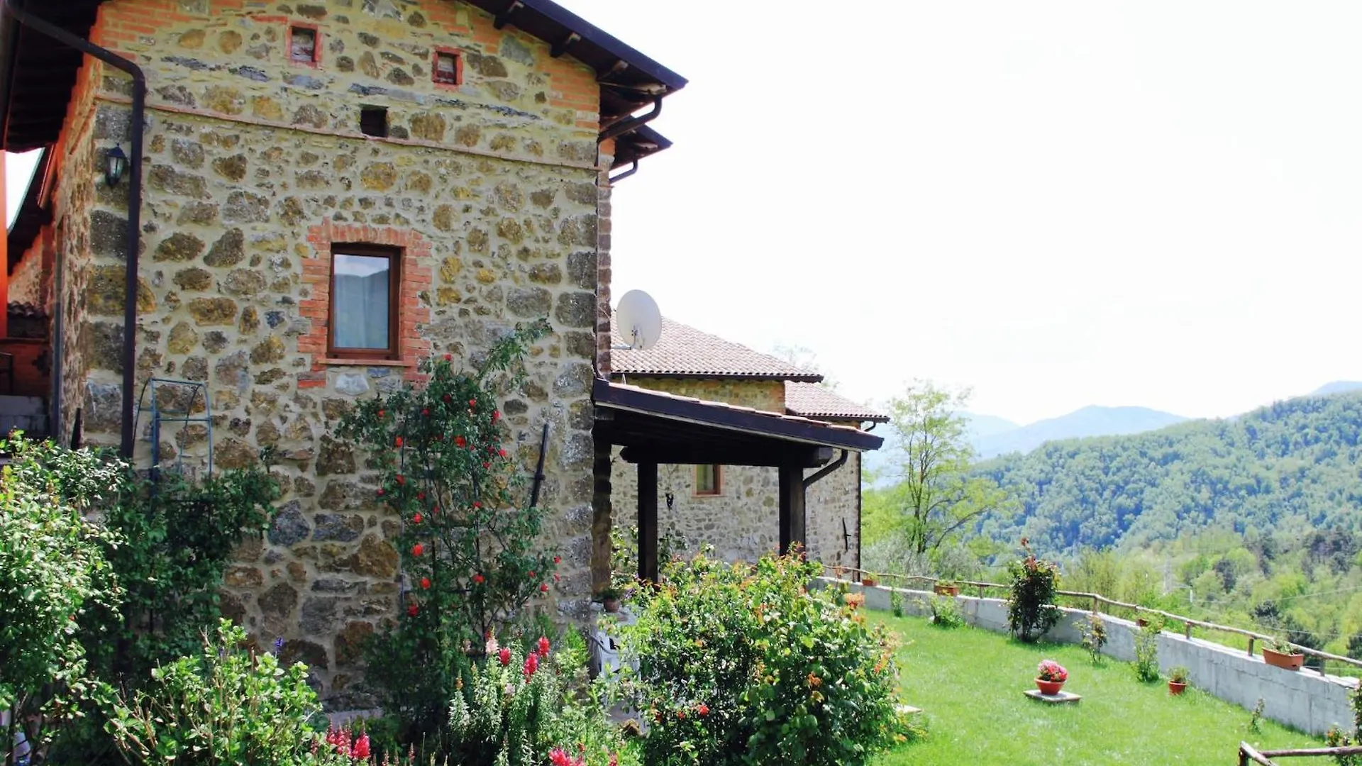 Holiday Home In Canossa With Swimming Pool Garden Barbecue Mulazzo