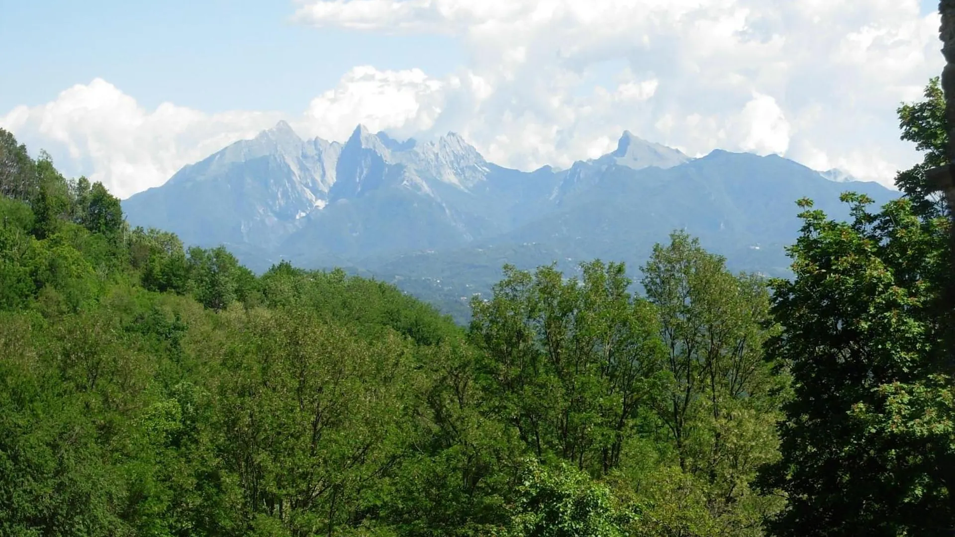 Holiday Home In Canossa With Swimming Pool Garden Barbecue Mulazzo